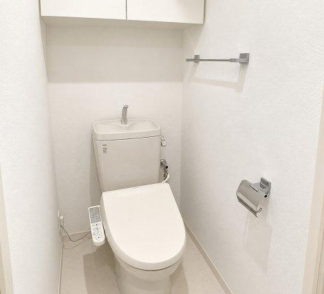 コンフォリア要町のトイレ|
※写真は建物の標準的な設備になります。
現況と異なる場合、現況を優先いたします。
