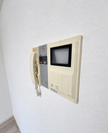 コンフォリア要町のセキュリティ|
※写真は建物の標準的な設備になります。
現況と異なる場合、現況を優先いたします。