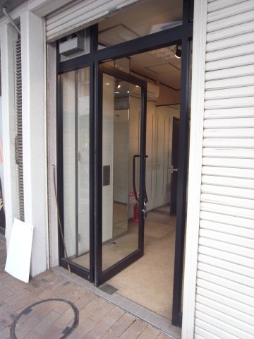 尼崎市潮江１丁目の店舗一部