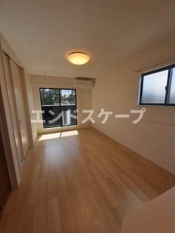 シュティル　ハイム　Ⅱの居間・リビング|高崎、前橋のお部屋探しはエンドスケープまで！お客様の理想お聞かせ下さい♪