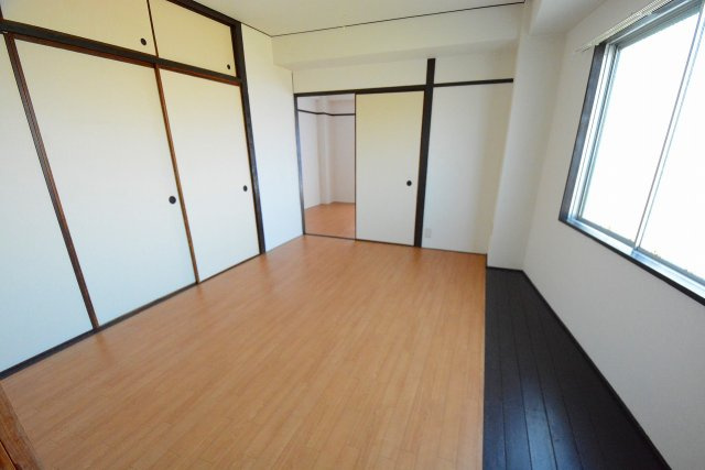 角部屋住戸で過ごしやすくてオススメです！