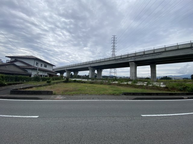 御殿場市茱萸沢の売地の外観