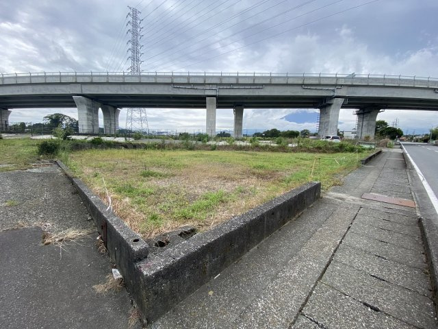 御殿場市茱萸沢の売地の外観