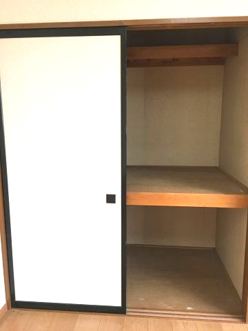 ピュア大町の収納