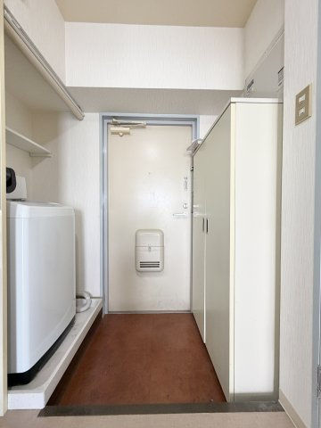 サンプラザ塚口の玄関