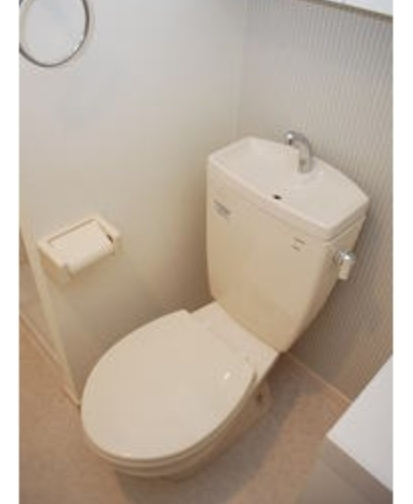 グランショア千代のトイレ|清潔感のあるトイレです。