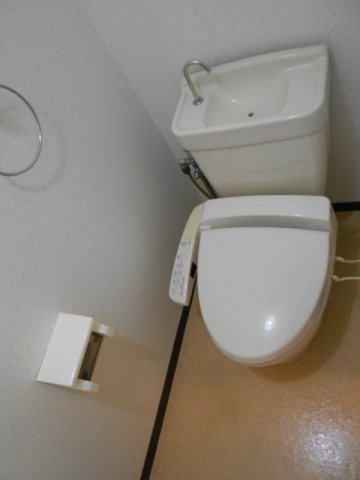 ホワイトピア博多駅南のトイレ|清潔感のあるトイレです。