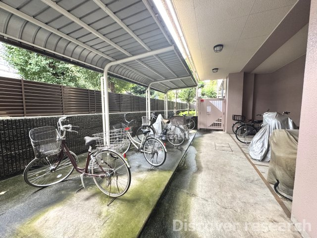 スガヴァンティエム町田の駐輪場