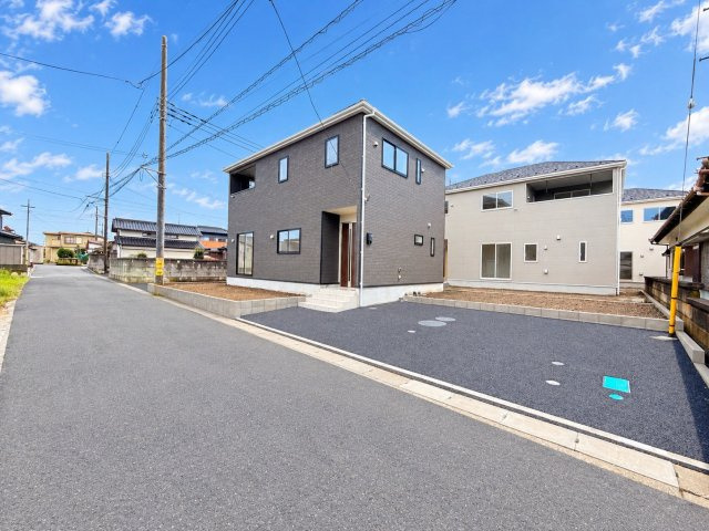 ひたちなか市平磯町　第2　新築戸建て　4号棟の駐車場|カースペース並列2台可能！
