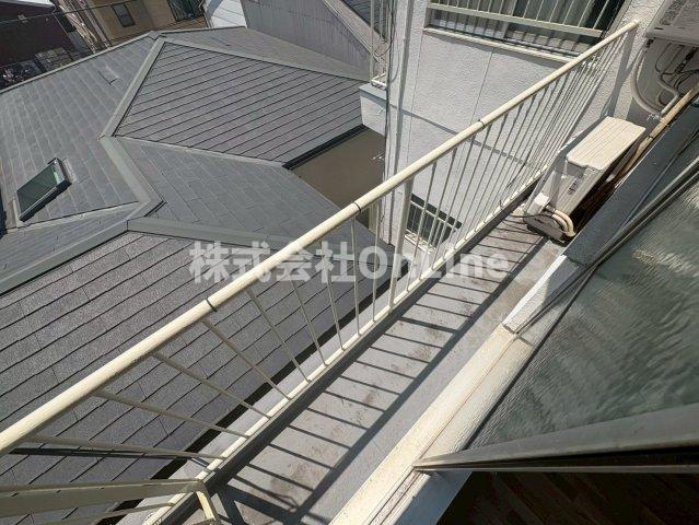大阪市生野区新今里２丁目の賃貸マンションのバルコニー