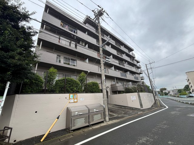長津田パークハイツの外観