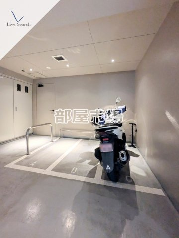 ZOOM両国のその他共用部分|バイク置き場