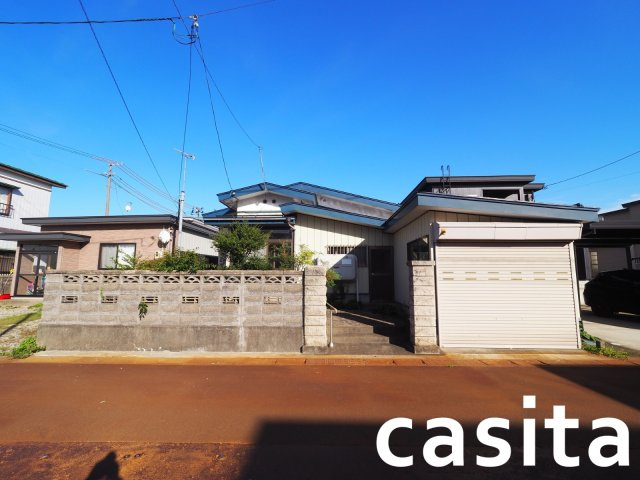 【中古戸建住宅】大仙市大曲金谷町 お問い合わせの多い平家、消雪道路　大曲小学校まで300m車庫ありの画像