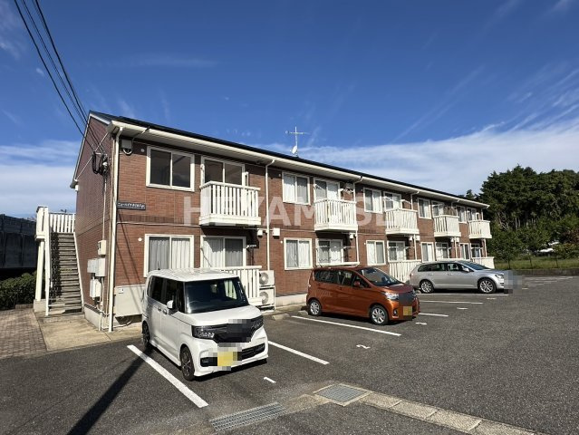 ニューハイツタリカド B棟の外観