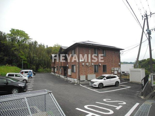 スカイコート大村Ⅰの駐車場