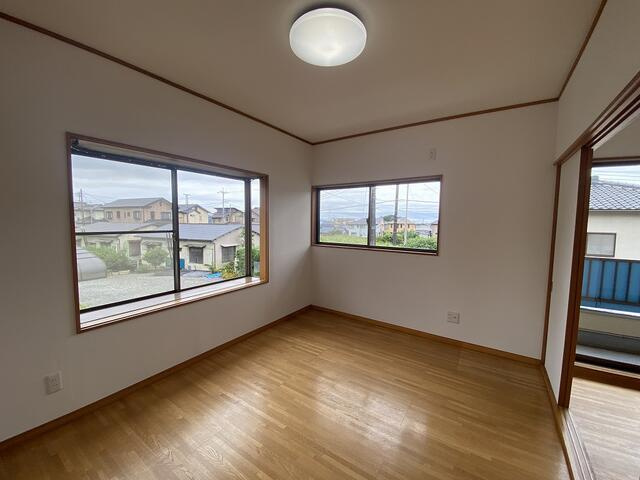 富士市今泉の中古一戸建の内装|２階洋室６．０帖