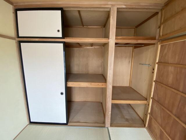 富士市今泉の中古一戸建の収納|２階和室６．０帖 収納も充実