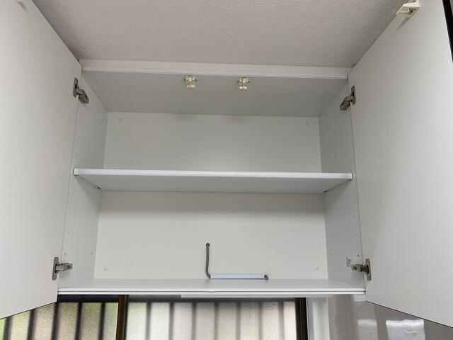 富士市今泉４丁目の中古一戸建のキッチン|キッチン吊り戸収納