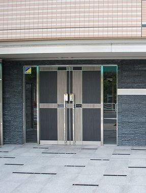 【エントランス】