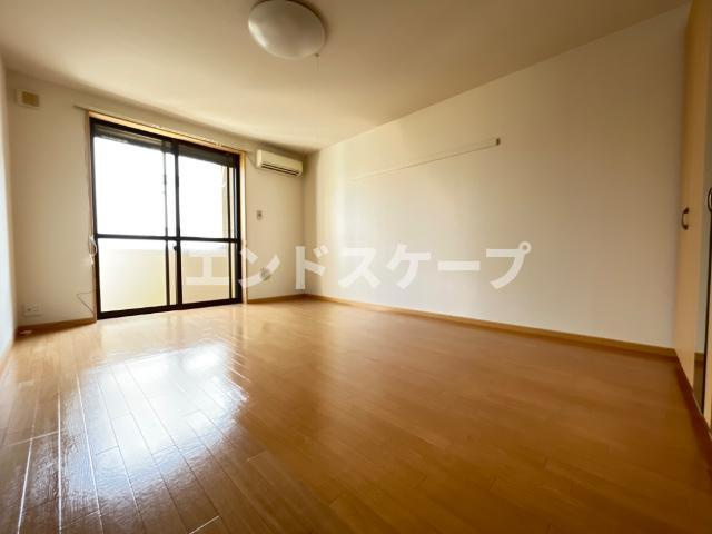 フォレストの内装|洋室
高崎、前橋のお部屋探しはエンドスケープまで！お客様の理想お聞かせ下さい♪