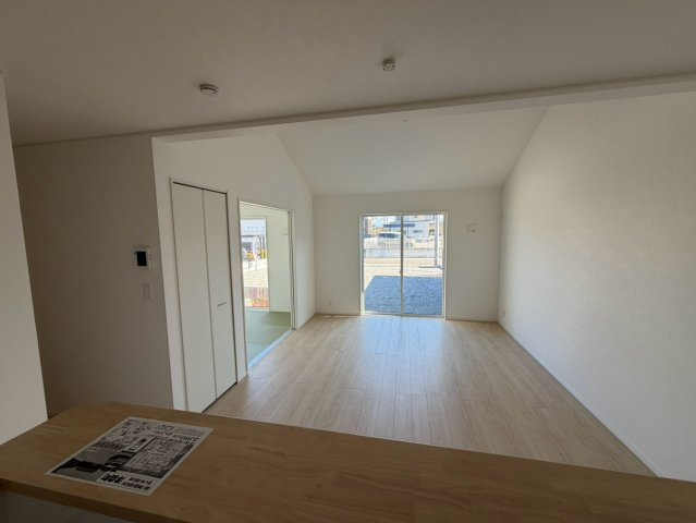 丸亀市津森町平屋戸建　ゆったり駐車場５台以上可能の居間・リビング
