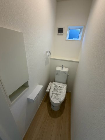 丸亀市津森町平屋戸建　ゆったり駐車場５台以上可能のトイレ