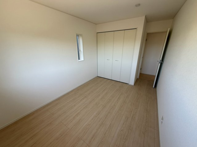 丸亀市津森町平屋戸建　ゆったり駐車場５台以上可能の洋室