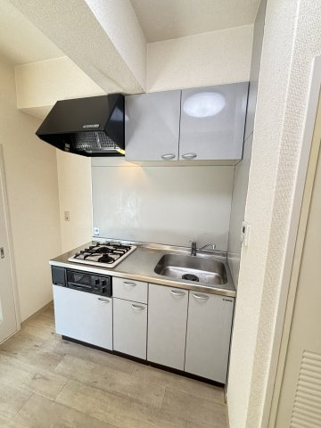 神戸市灘区福住通５丁目の賃貸マンションのキッチン