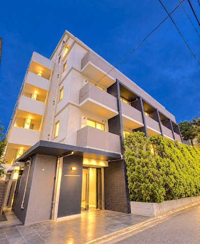 中野区本町３丁目の賃貸マンションの外観