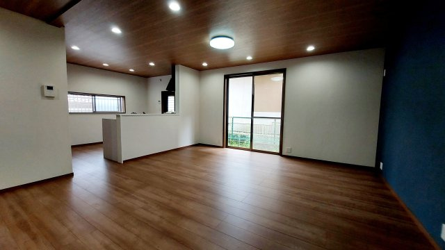 【居間・リビング】の画像