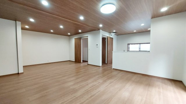 【居間・リビング】の画像