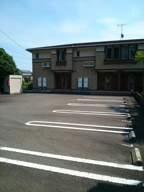 ローレンスハイツの駐車場|駐車場