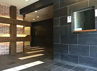 板橋区宮本町の賃貸マンションのエントランス