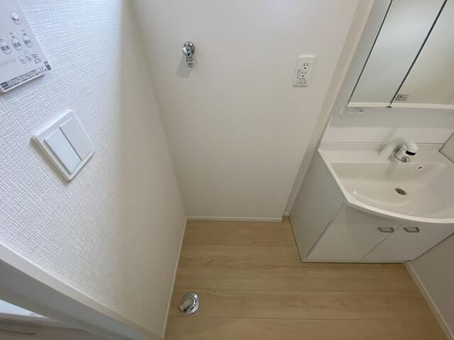 沼津市高尾台の新築一戸建の内装|洗濯機置き場