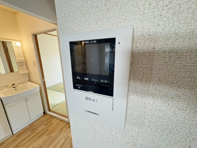 サンフェア南八幡の玄関