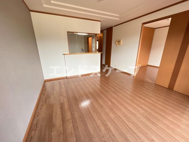 グレースマンションの居間・リビング|リビング
高崎、前橋のお部屋探しはエンドスケープまで！お客様の理想お聞かせ下さい♪