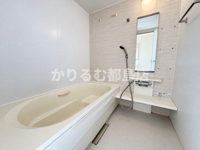 大阪市都島区内代町２丁目のテラスの浴室