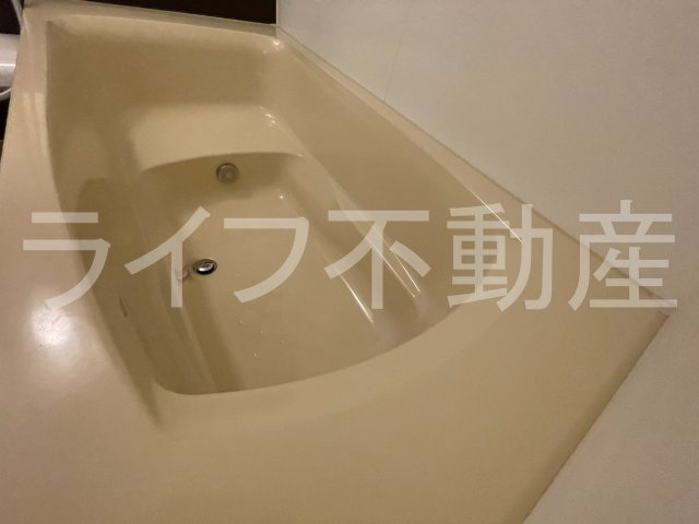 グランシャリオB棟の浴室|お風呂です