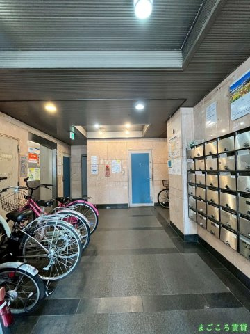 【エントランス】 | グランビルド道頓堀