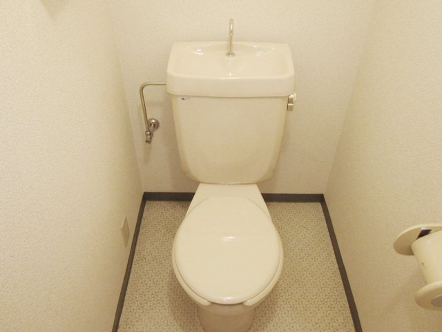 サンシャイン福成の内装