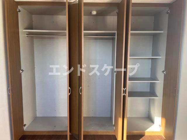 モデルナ江木の収納|クローゼット
高崎、前橋のお部屋探しはエンドスケープまで！お客様の理想お聞かせ下さい♪