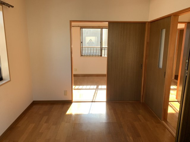 高知市一宮中町２丁目の一戸建ての洋室
