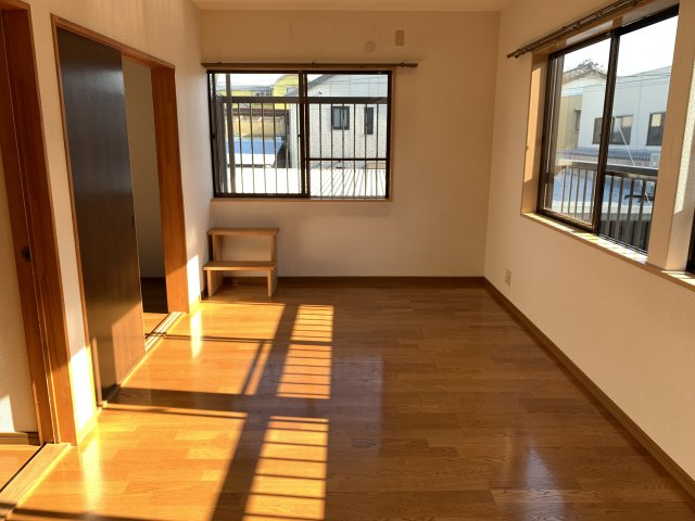 高知市一宮中町２丁目の一戸建ての洋室