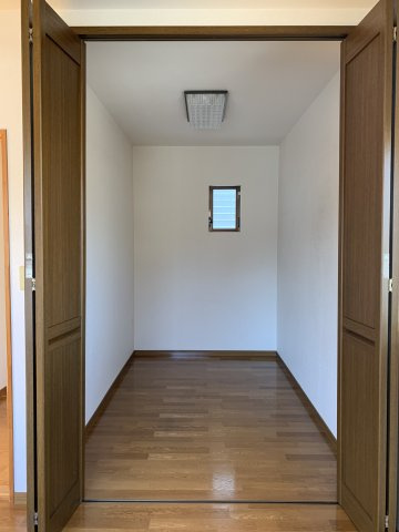 高知市一宮中町２丁目の一戸建ての収納