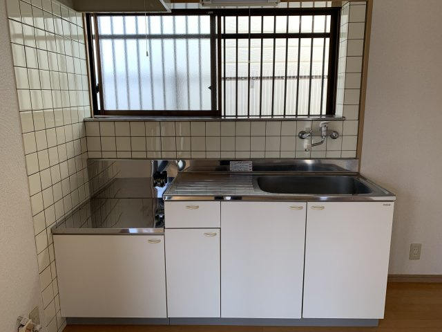高知市一宮中町２丁目の一戸建てのキッチン