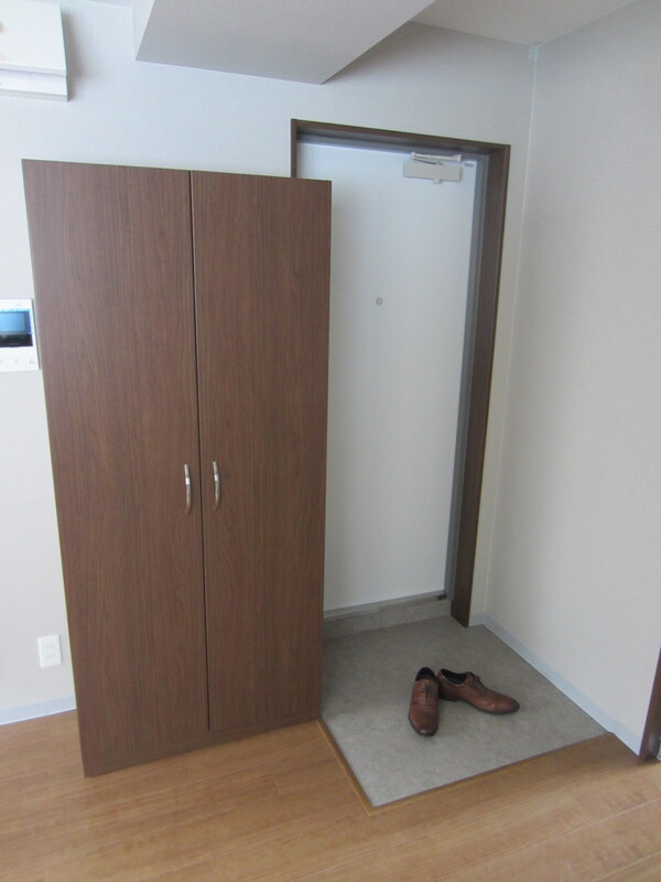 GraceMaisonTanimachi6の玄関