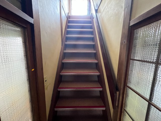 長崎市若竹町　再建築不可　2階建て　５LDKのその他