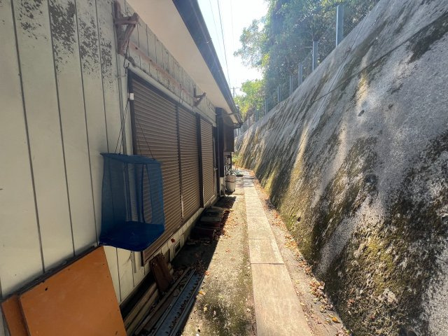 長崎市若竹町　再建築不可　2階建て　５LDKのその他