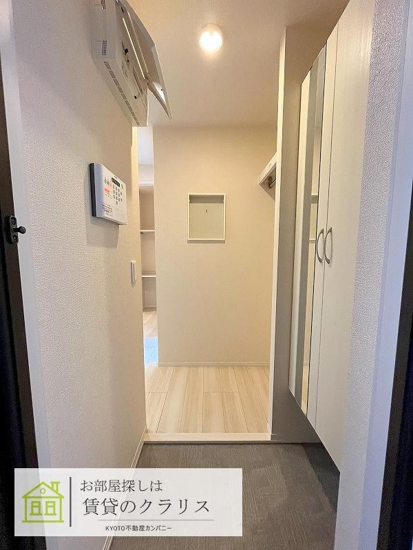 D-room三条大橋の玄関