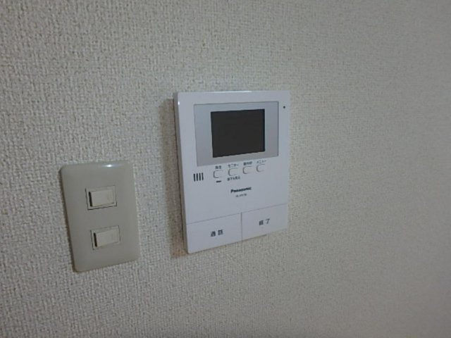 グランドメゾン鶴見のセキュリティ|モニター付インターフォン